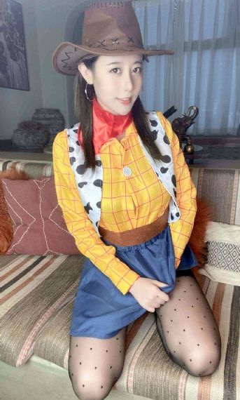 一边下奶一吃敷面膜电视剧_DVD免费电视剧