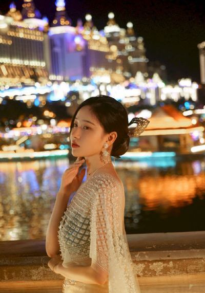 深夜影院美女_BD国语BD在线观看