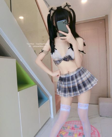 中文字幕乱偷麻豆精品久久_DVD电影全集观看
