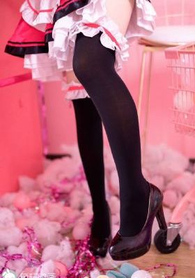 欧美二精品久久久久久公共场合_超清高清迅雷在线观看
